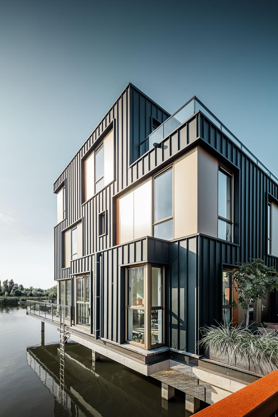 PREFA Siding en Siding.X (©Croce & Wir)