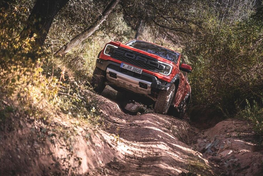 Ontdek de kracht en de veelzijdigheid van de Ford Ranger Raptor