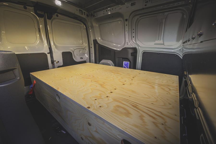 Ford Transit Courier 2