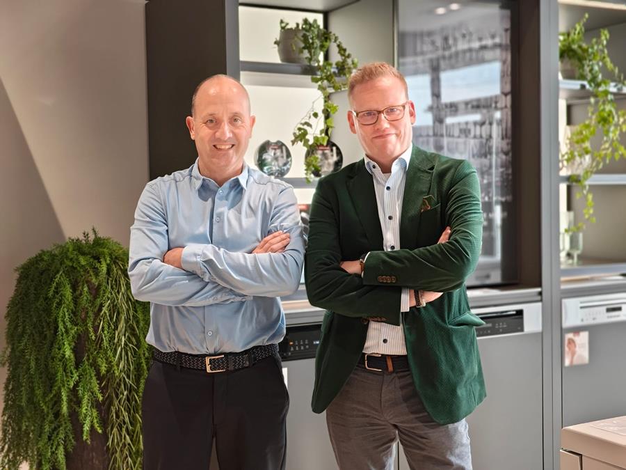 Hans Mariman (Miele center) & Nico Baeyens (Miele Professional)