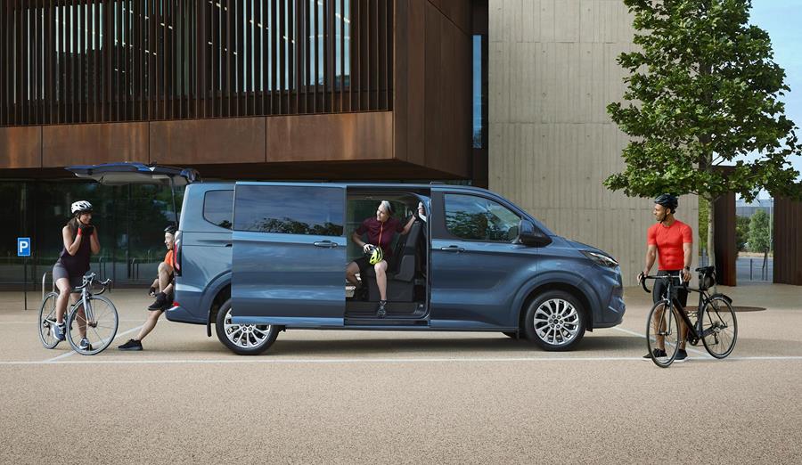Ford Tourneo Custom 7