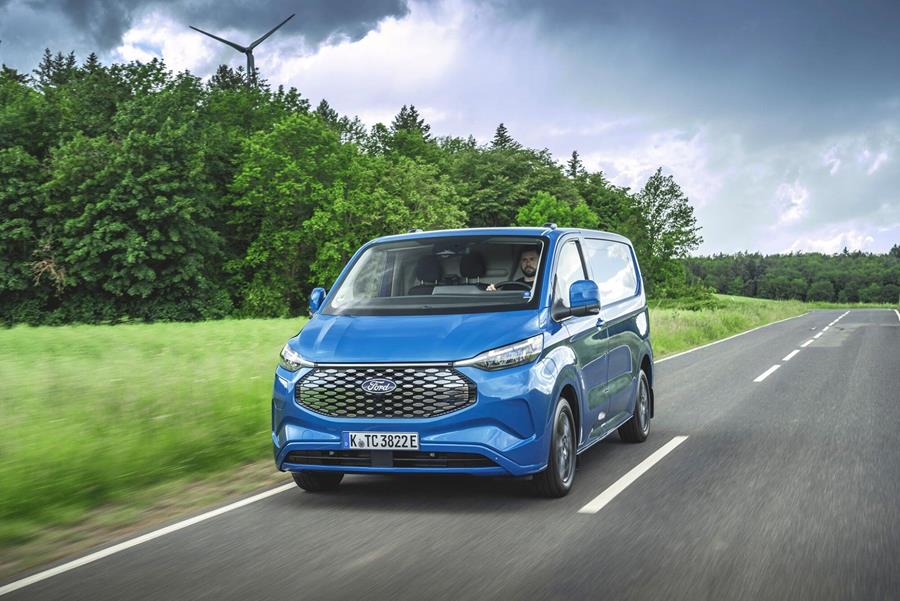 Ford E-Transit Custom 1