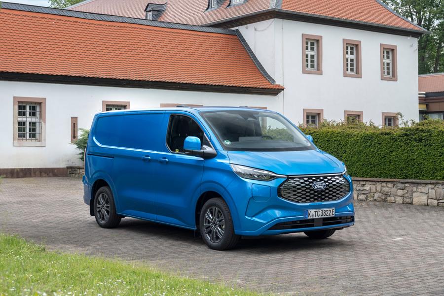 TRANSIT CUSTOM 320S TREND BEV – 100 KW