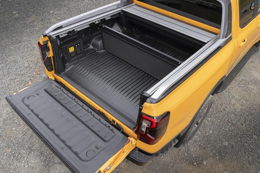 Ford Ranger PHEV: krachtige pick-up met stekker en visie 8