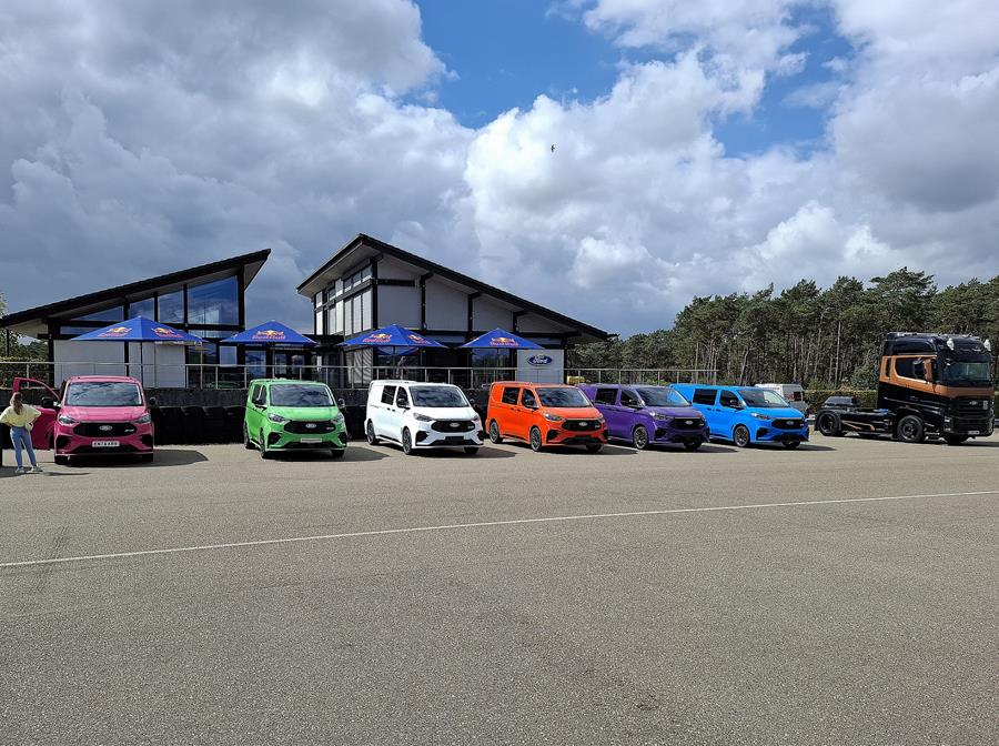 Ford MS RT Lommel Transit 60