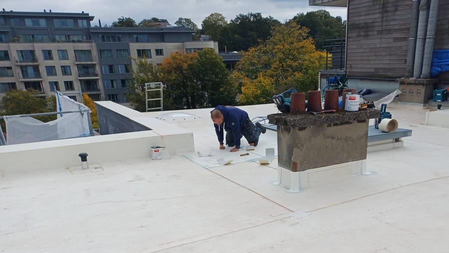 Plaatsen witte EPDM