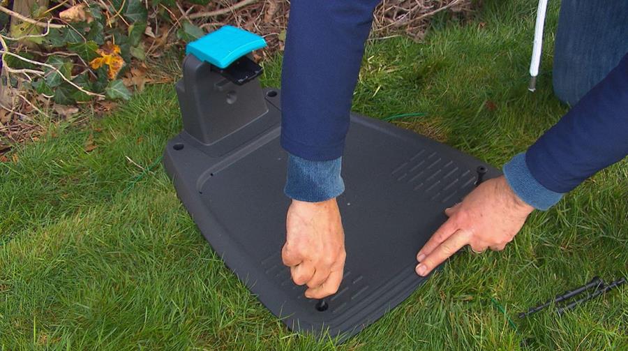 Een laadstation kan  - zowel bij  robotmaaiers met als