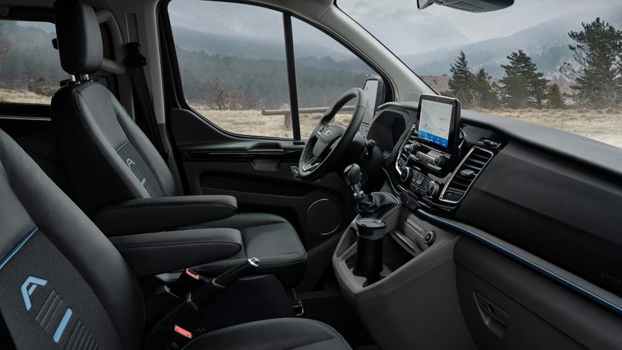 Veelzijdige Ford Tourneo en Transit Connect Active met terreincapaciteiten